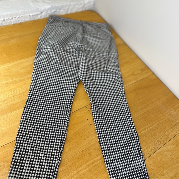 Old Navy Women's Black & White Plaid Ankle Pants Casual Size 10 High Waist - Picture 3 of 10